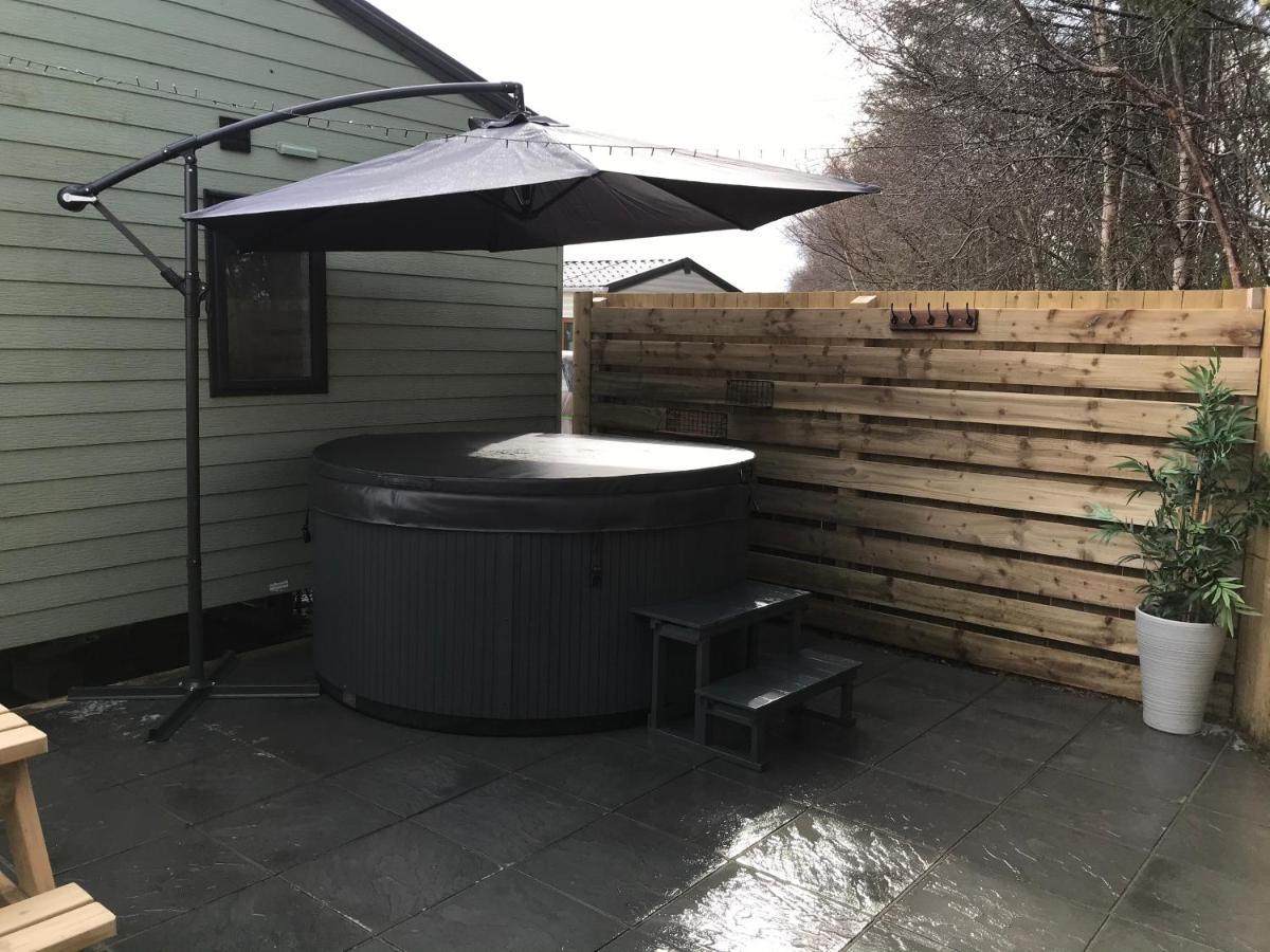 Lola Lodge - Luxury Hot Tub Retreat Newton on the Moor Eksteriør billede